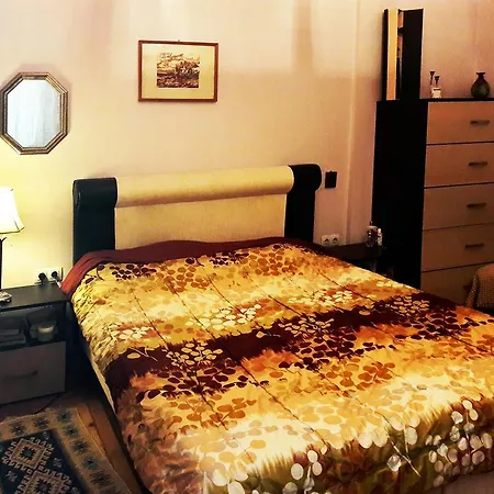 Nice City Centre Apartment *
